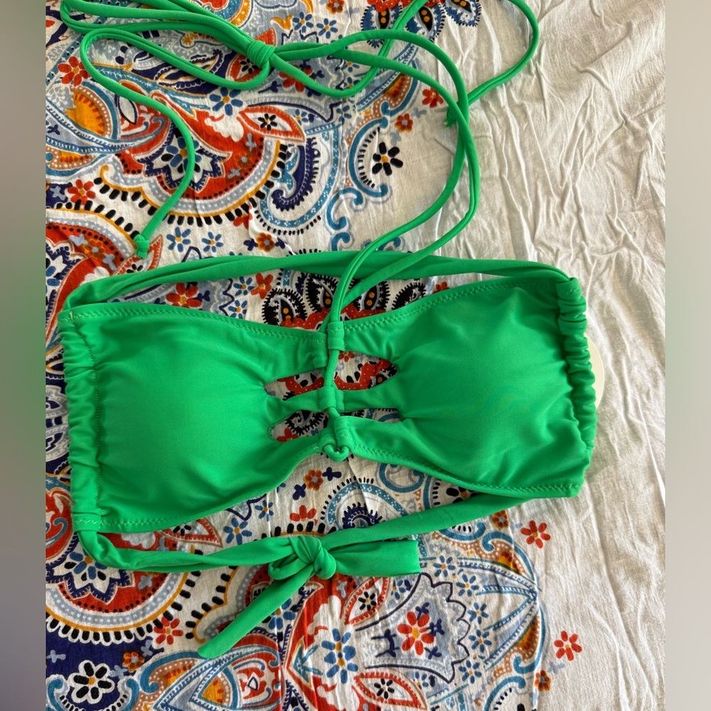 NWT Forever Young Vibrant Green Bikini Top - Picture 4 of 4